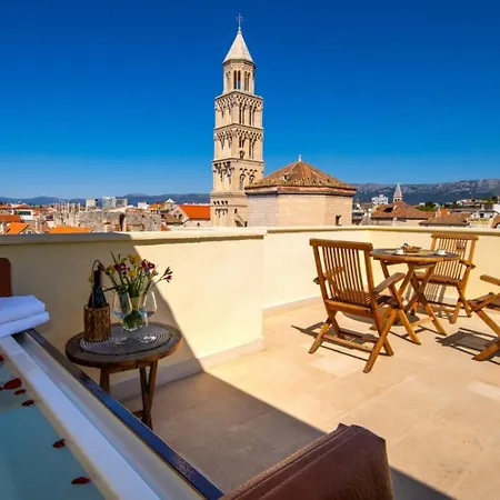 Terazza Grande In Diocletian Tower *