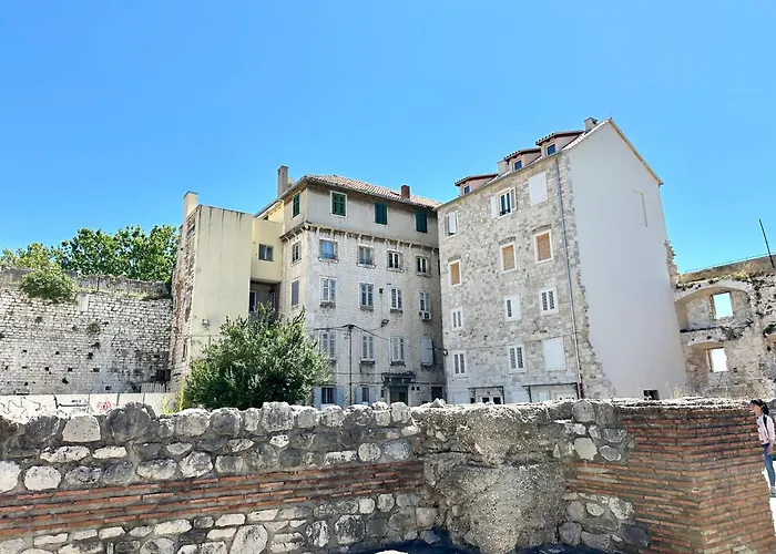 Terazza Grande In Diocletian Tower *