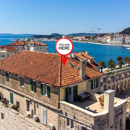 Terazza Grande In Diocletian Tower Apartment Split