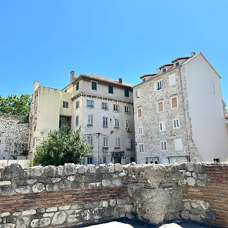 Terazza Grande In Diocletian Tower *