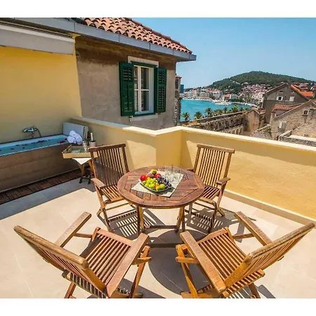Terazza Grande In Diocletian Tower Apartment *