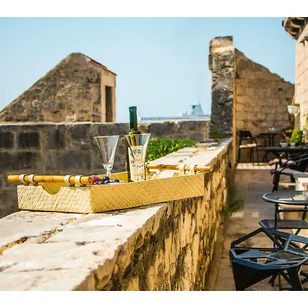 Terazza Grande In Diocletian Tower 스플리트