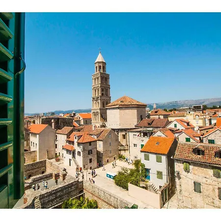 Terazza Grande In Diocletian Tower 스플리트