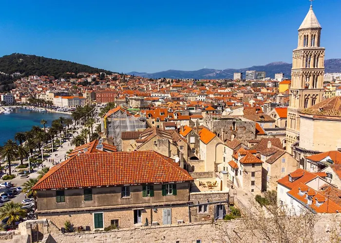 Terazza Grande In Diocletian Tower Split