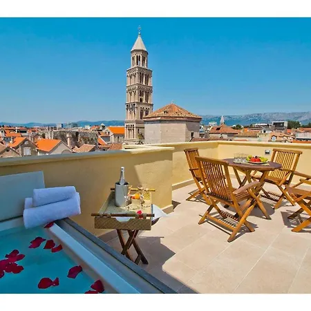 Apartament Terazza Grande In Diocletian Tower *